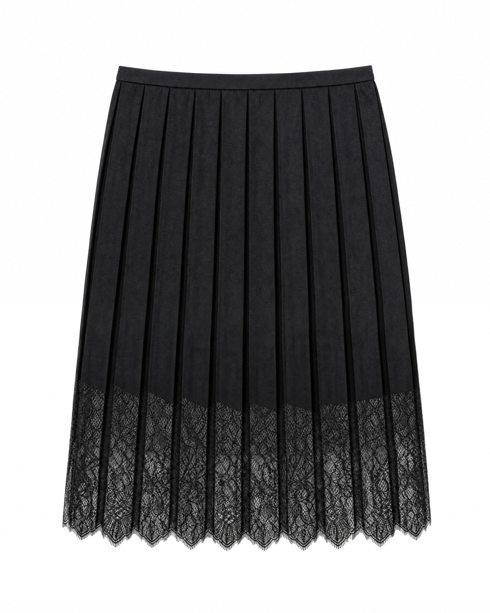 Short skirt with black lace