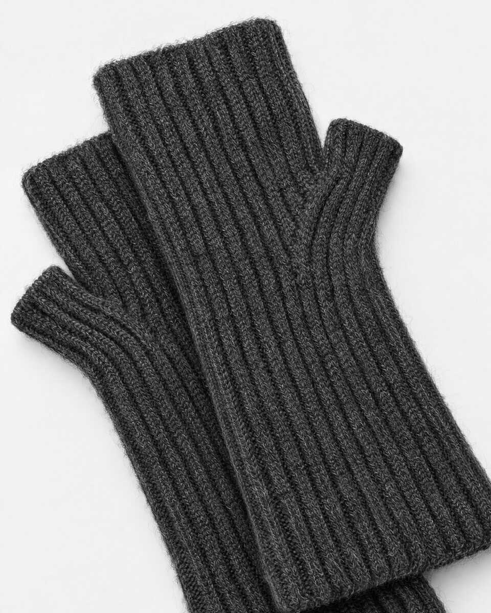 Gray wool and yak mittens