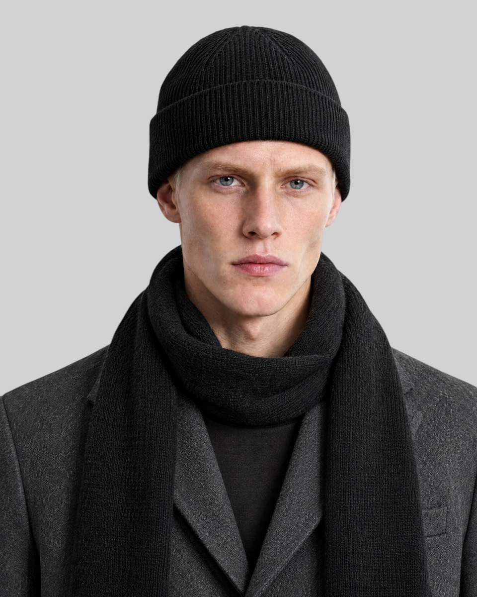 Black wool and yak scarf