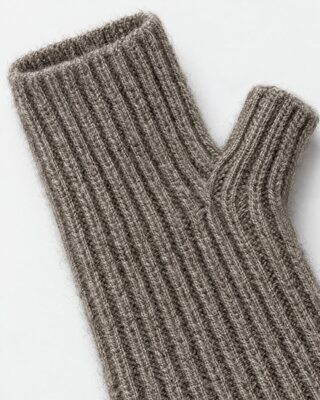 Brown wool and yak mittens