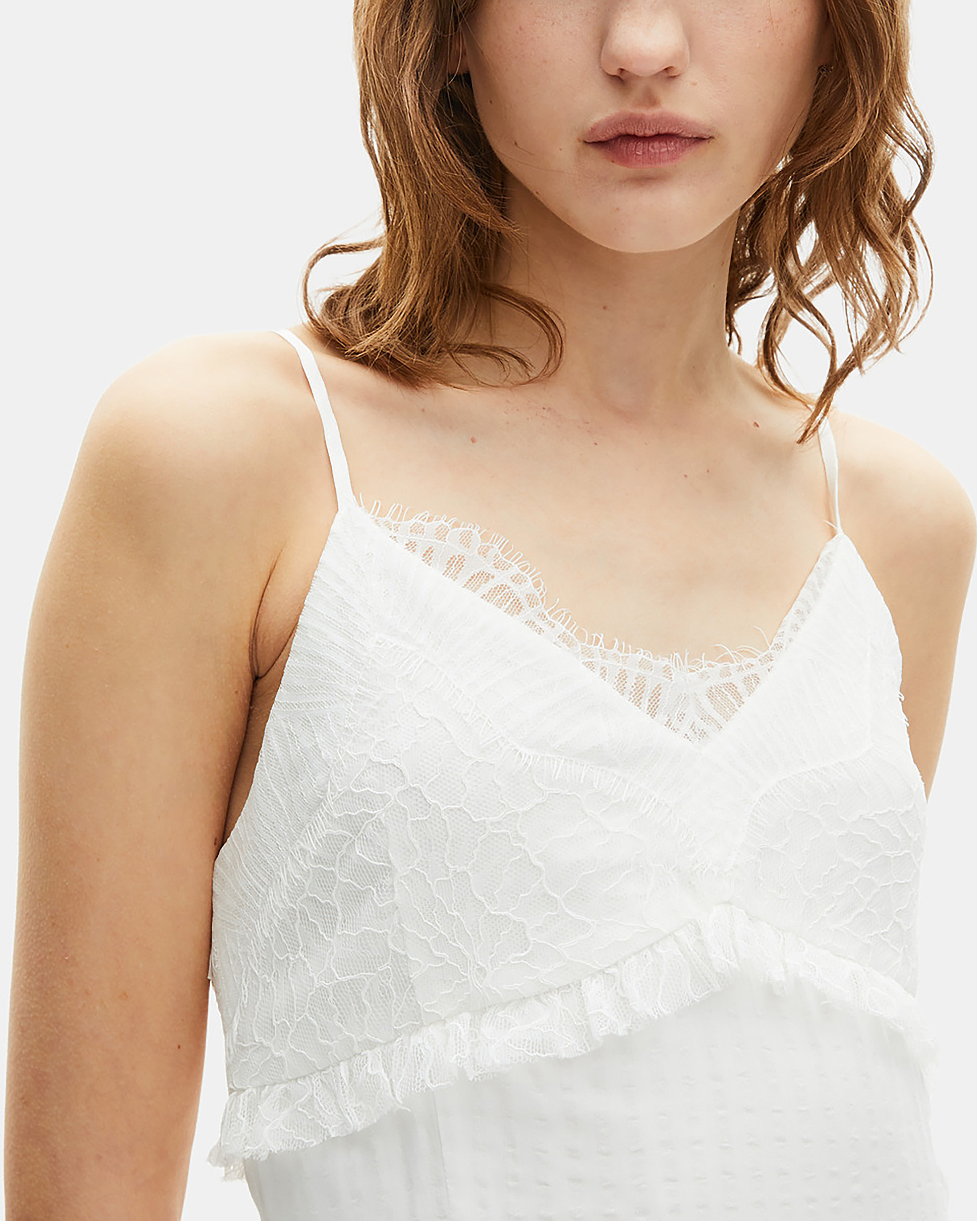 Short dress with ecru lace