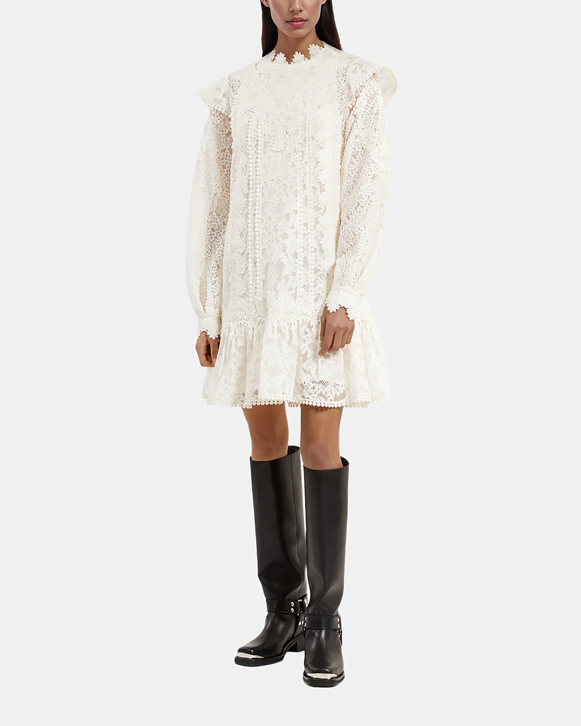 Short dress in ecru lace