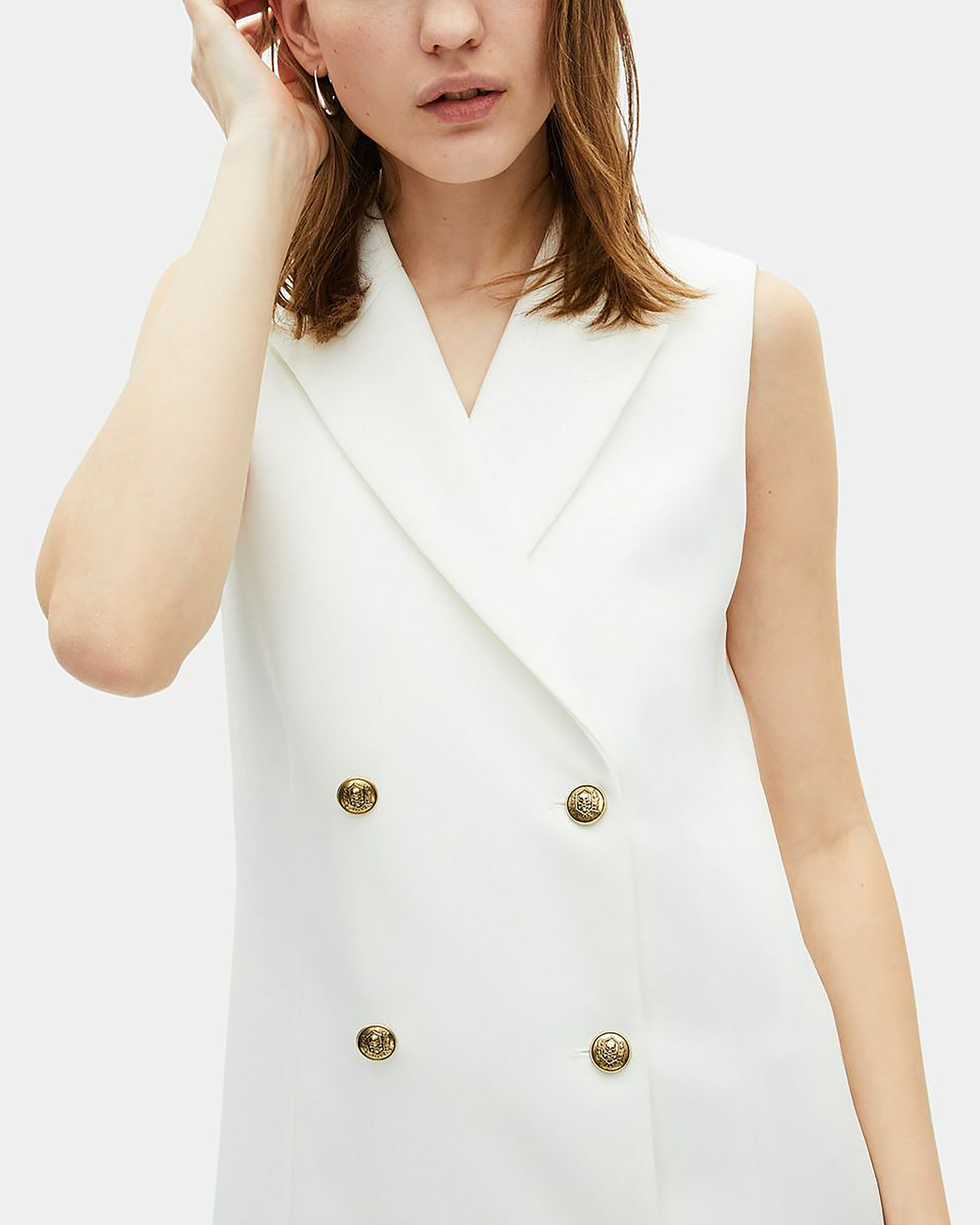 Short tailored ecru dress