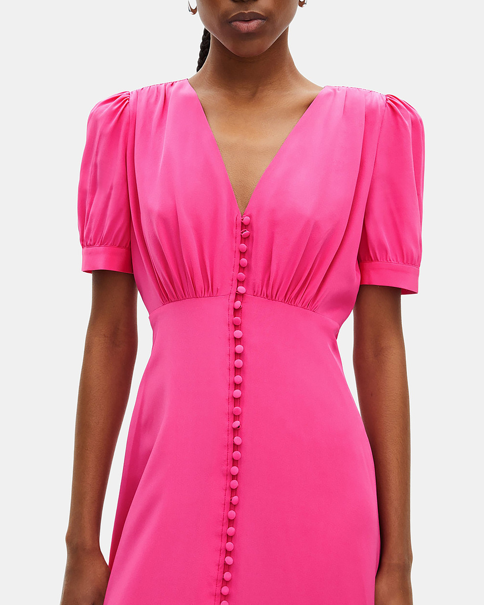 Long dress with pink silk buttoning