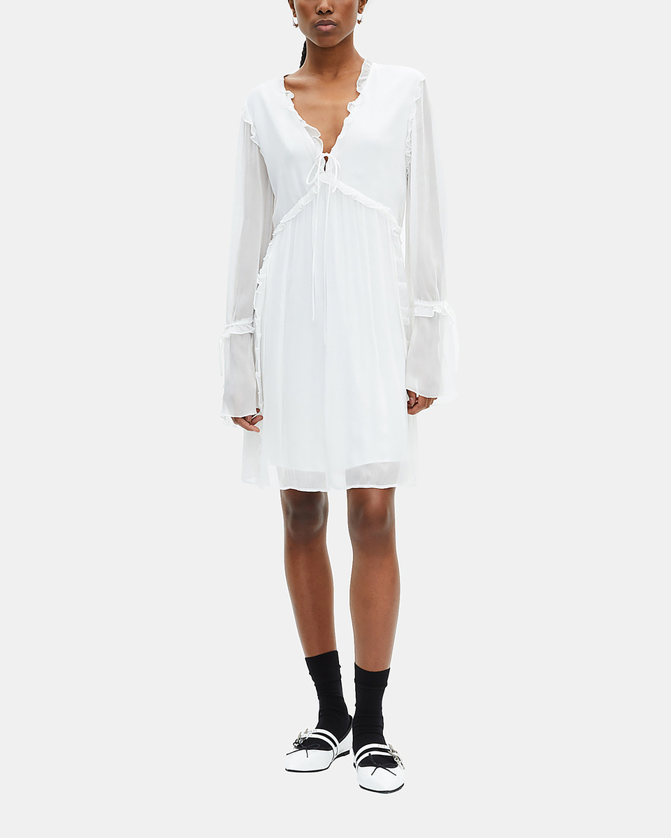 Short ecru dress with ruffles