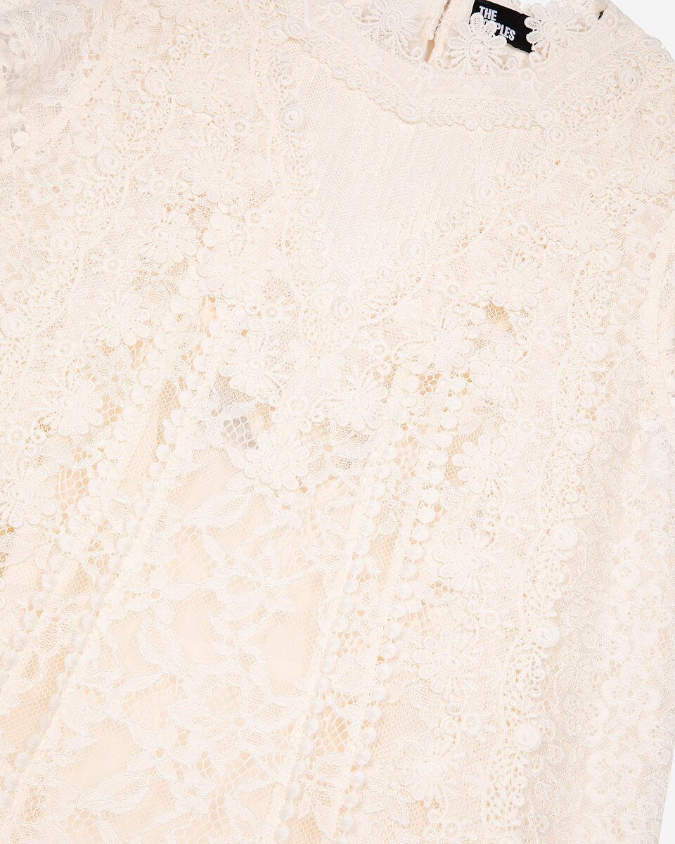 Short dress in ecru lace