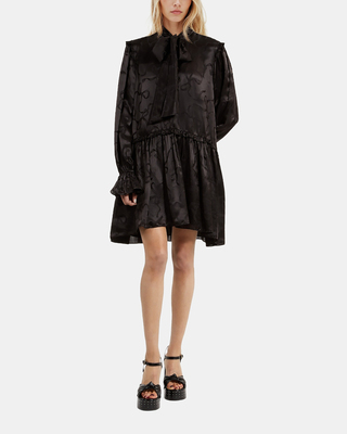 Short jacquard dress with ribbon print