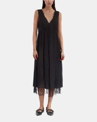 Long dress with black lace
