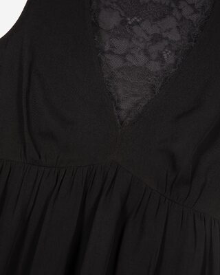 Long dress with black lace