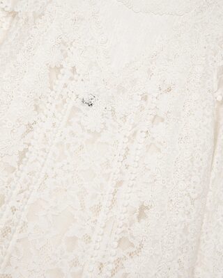 Short dress in ecru lace