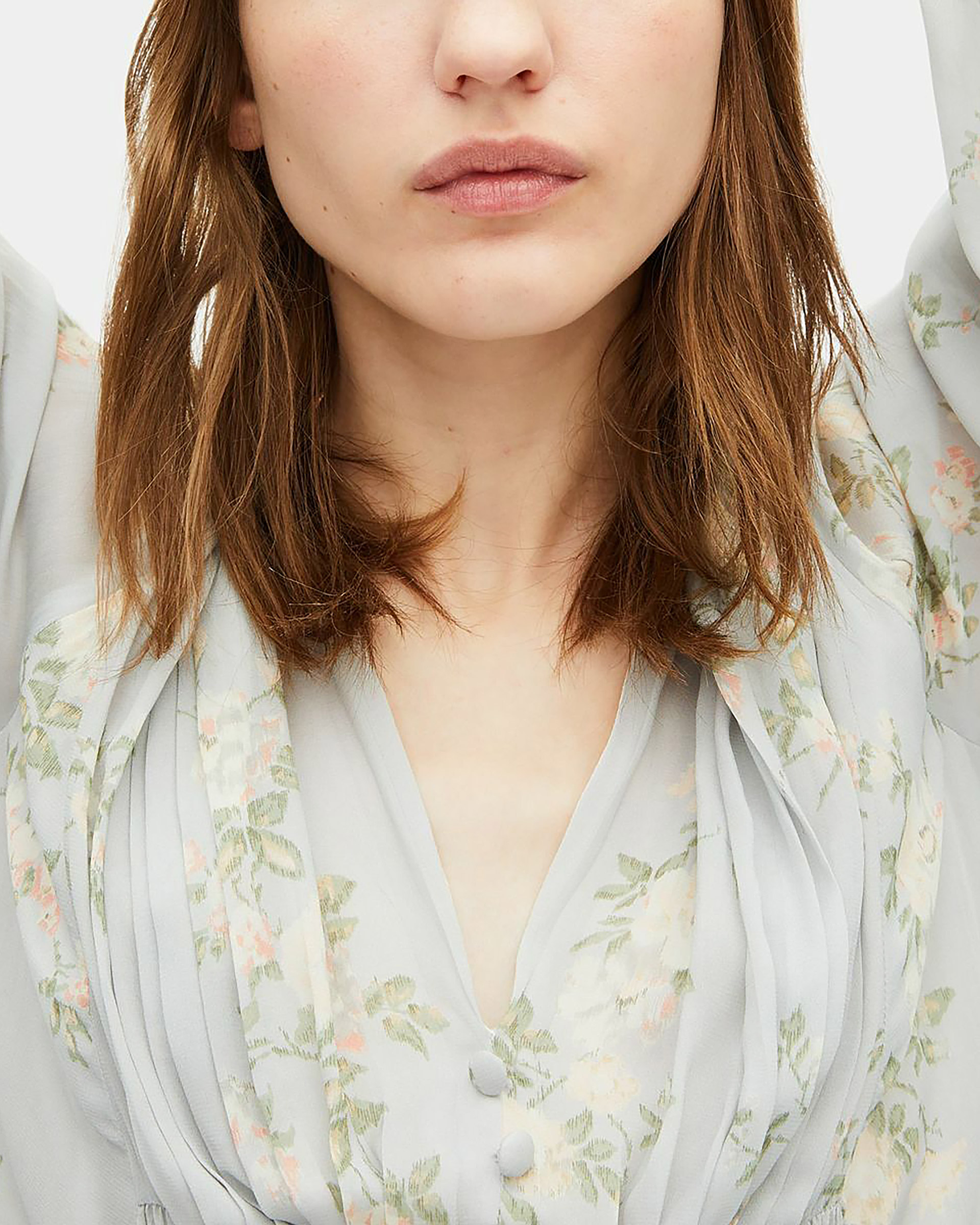 Blue floral print top