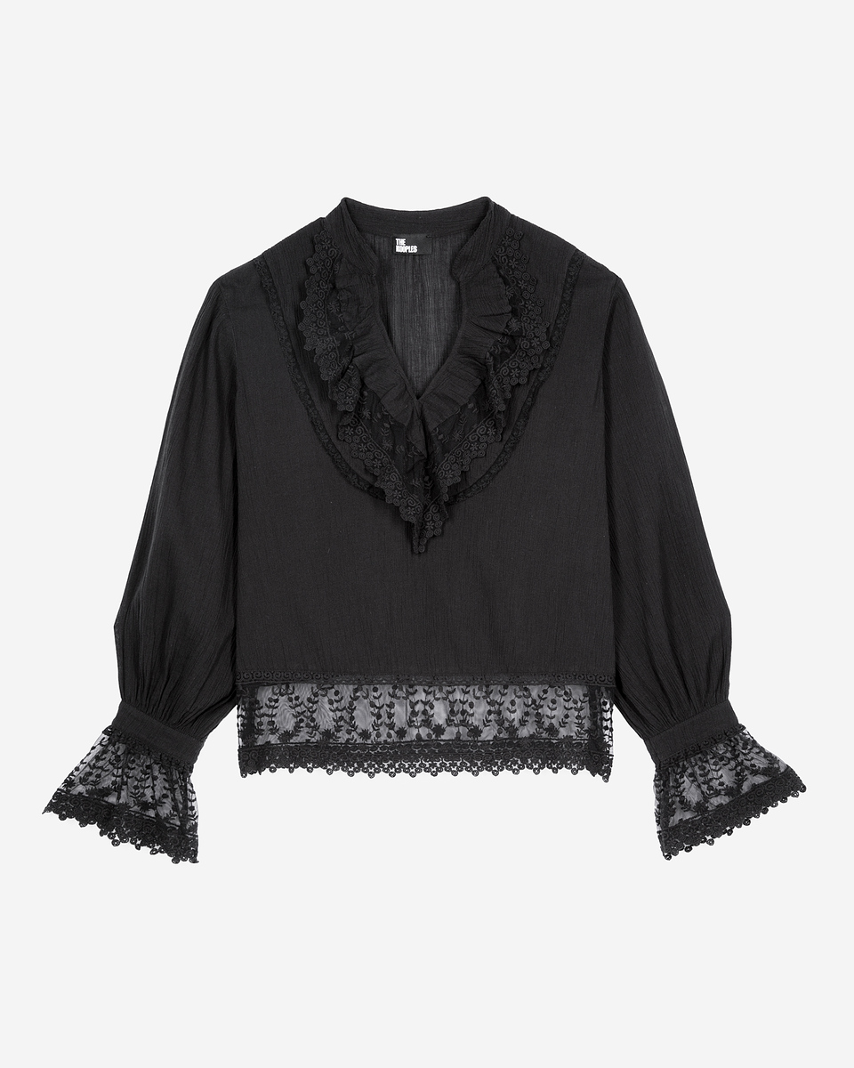 Blouse with black guipure