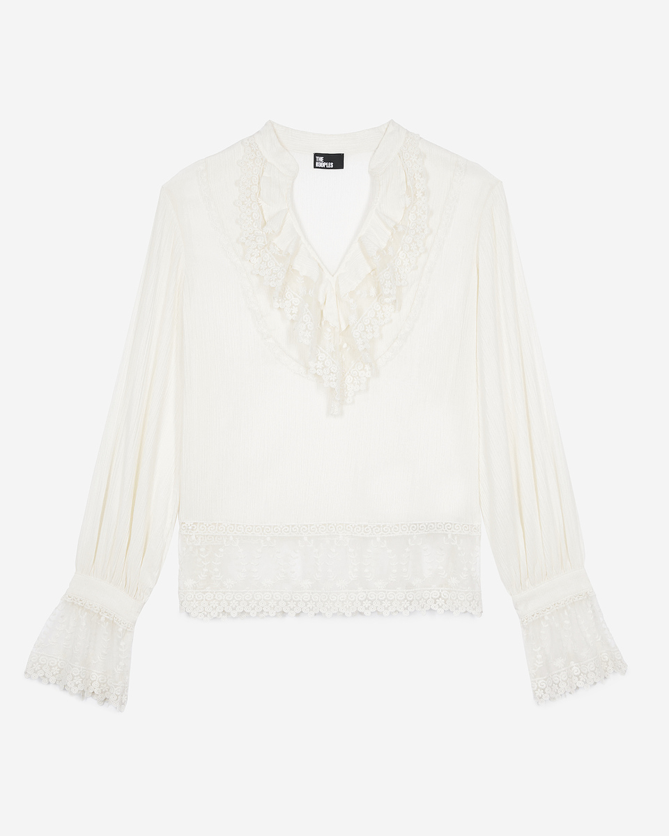 Blouse with ecru guipure