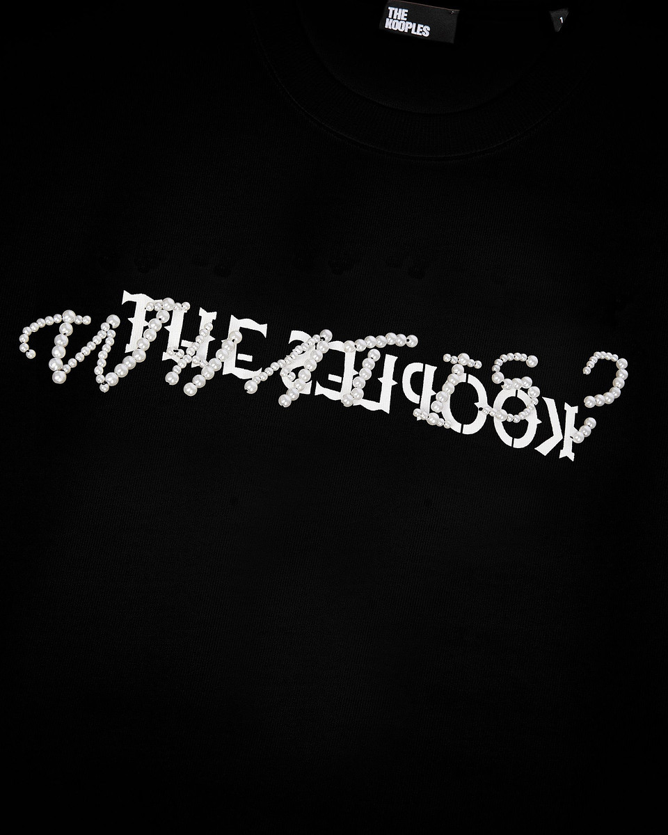 What is T-shirt with black beads