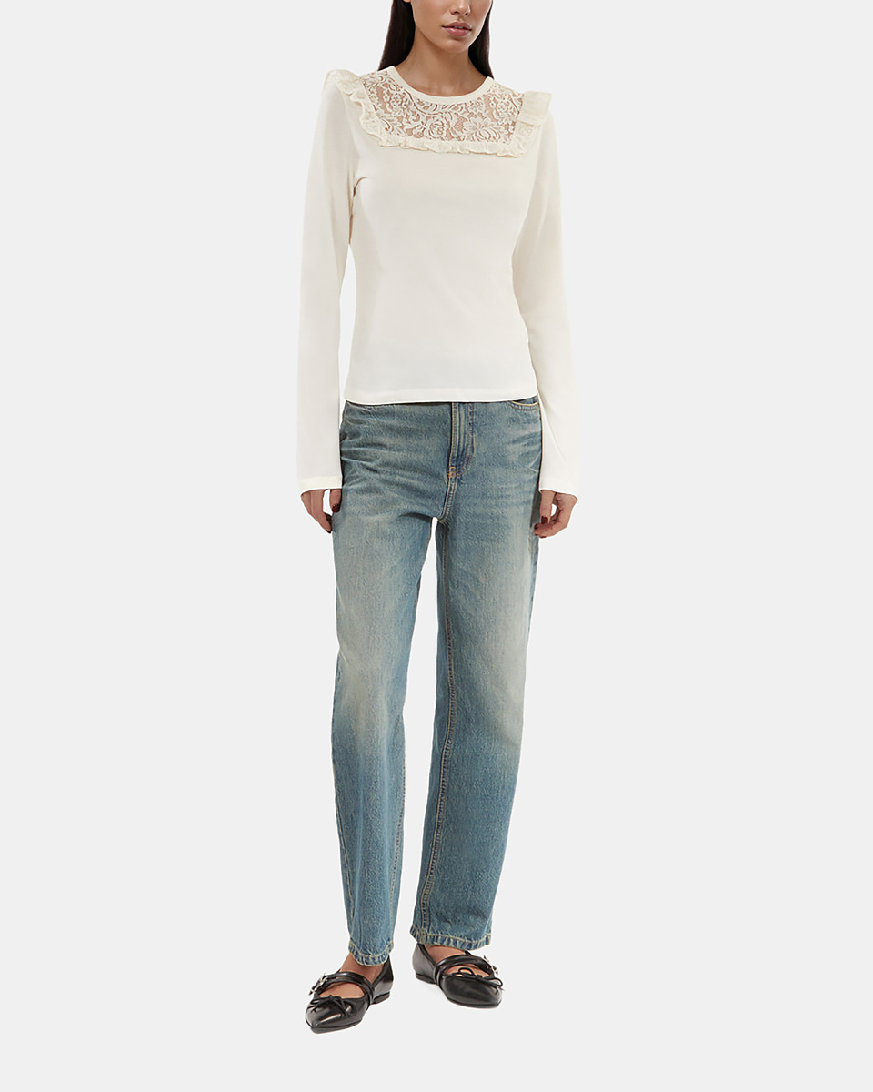 White long-sleeved lace t-shirt