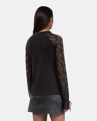 Long-sleeved black lace T-shirt