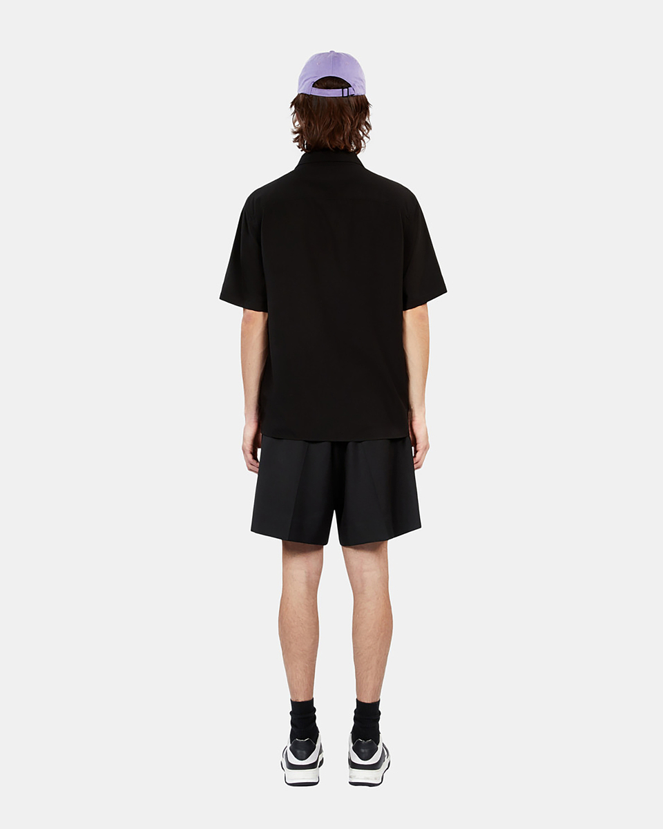 Black short-sleeved shirt
