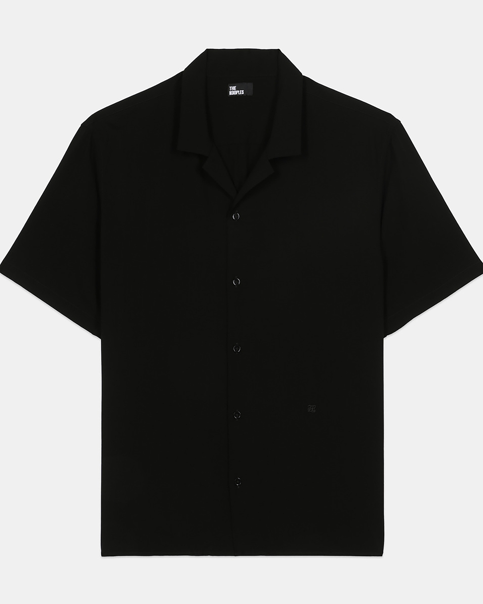 Black short-sleeved shirt