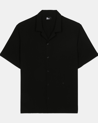 Black short-sleeved shirt