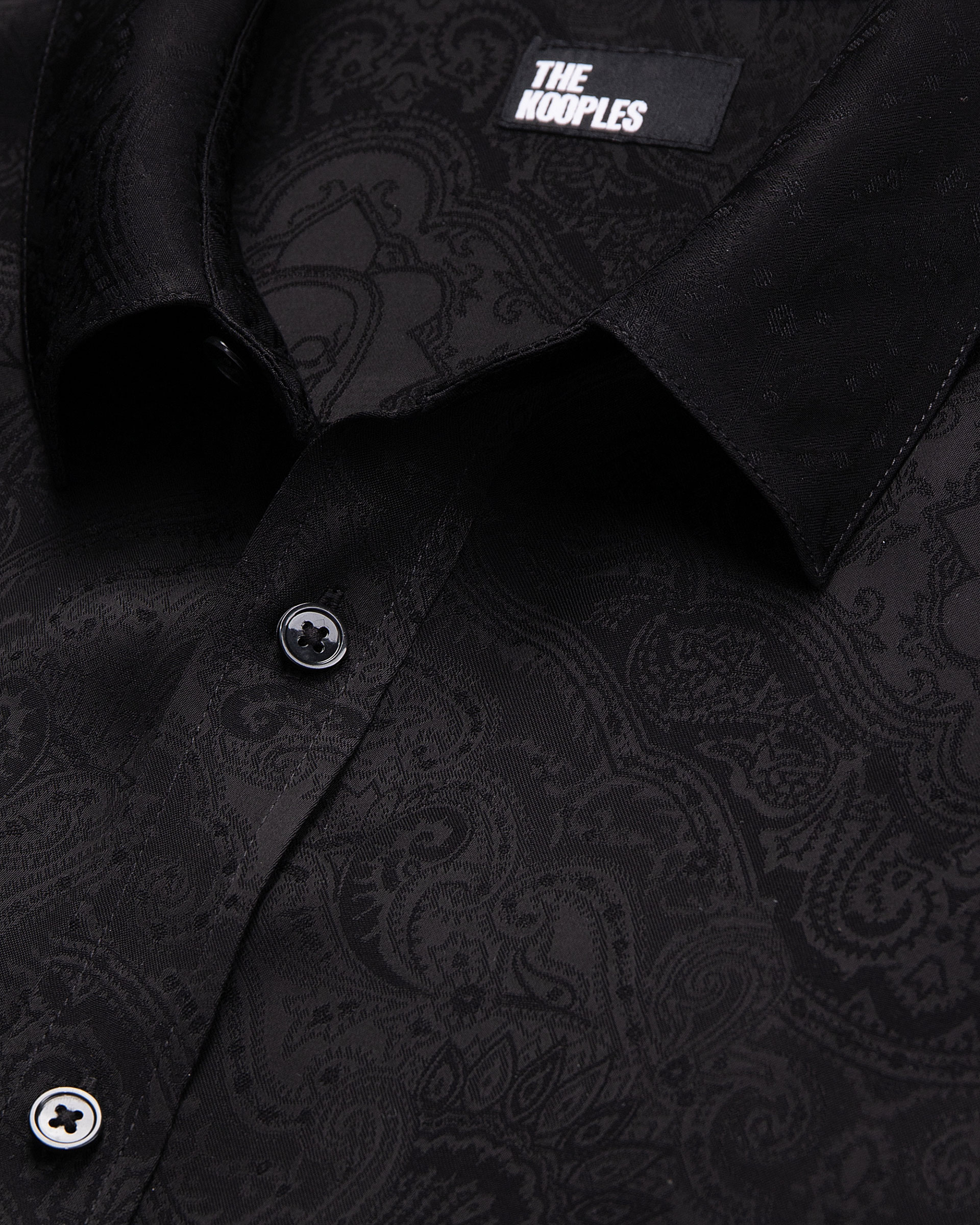 Black jacquard shirt with skulls