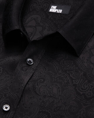 Black jacquard shirt with skulls