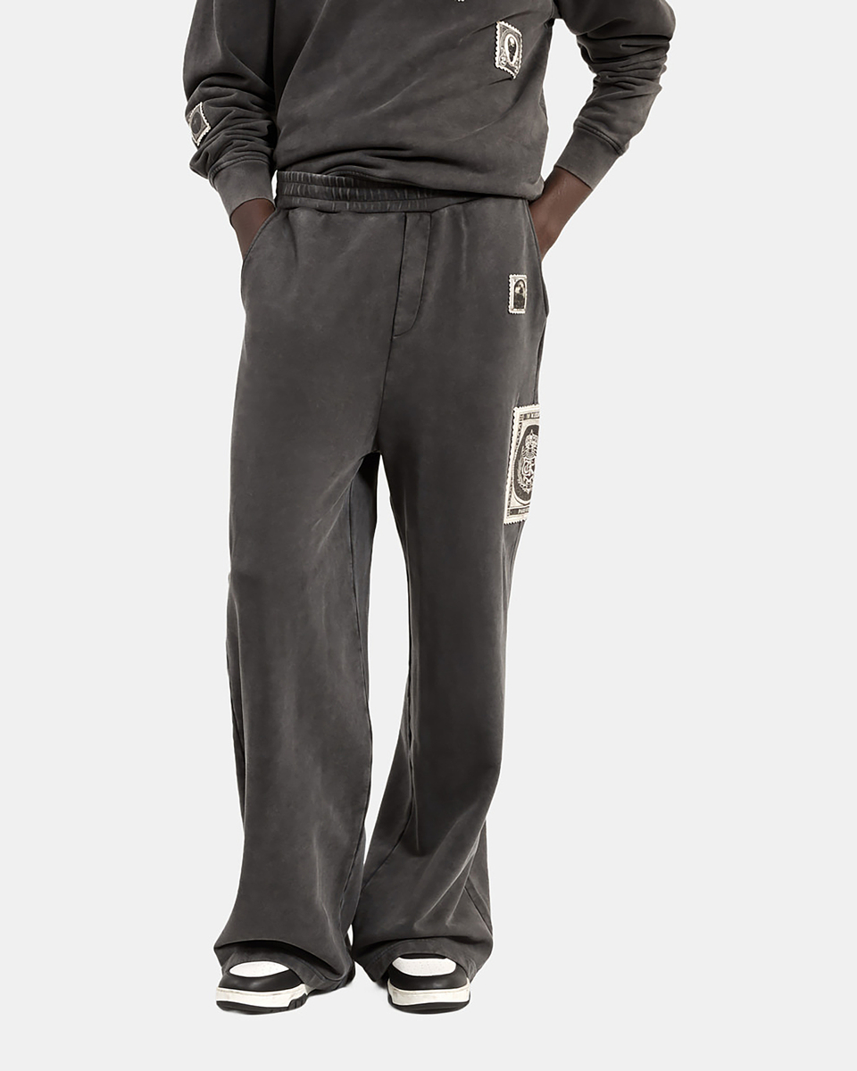 Straight jogging bottoms with black patches