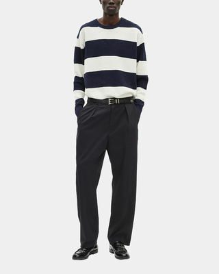 Black pegged pants