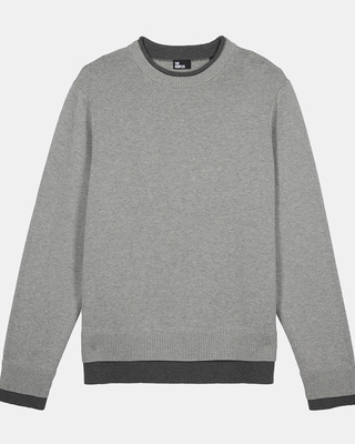 Gray sweater