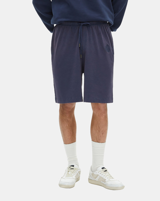 Shorts with blue crest