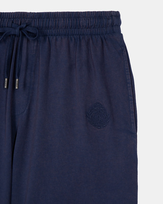 Shorts with blue crest