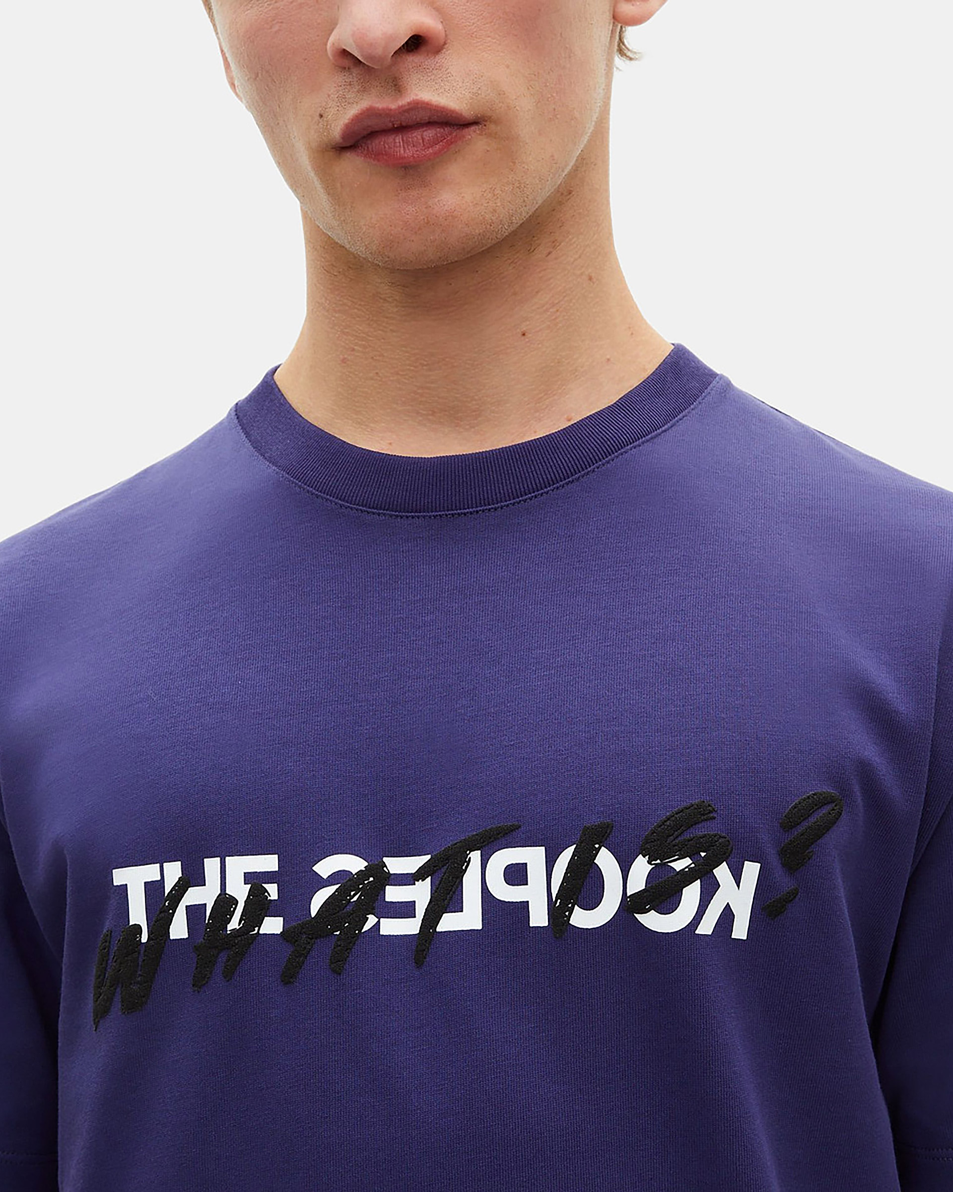 What is navy blue t-shirt