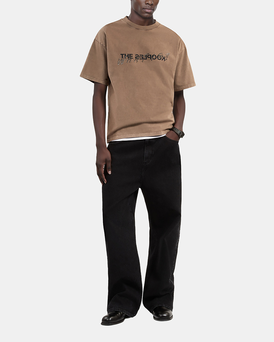 What is light brown T-shirt