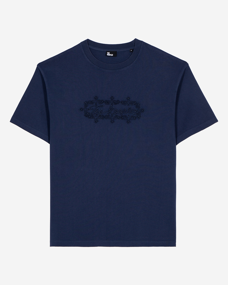 T-shirt with navy blue logo embroidery