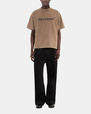What is light brown T-shirt