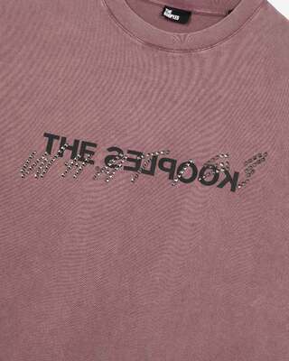 What is burgundy T-shirt