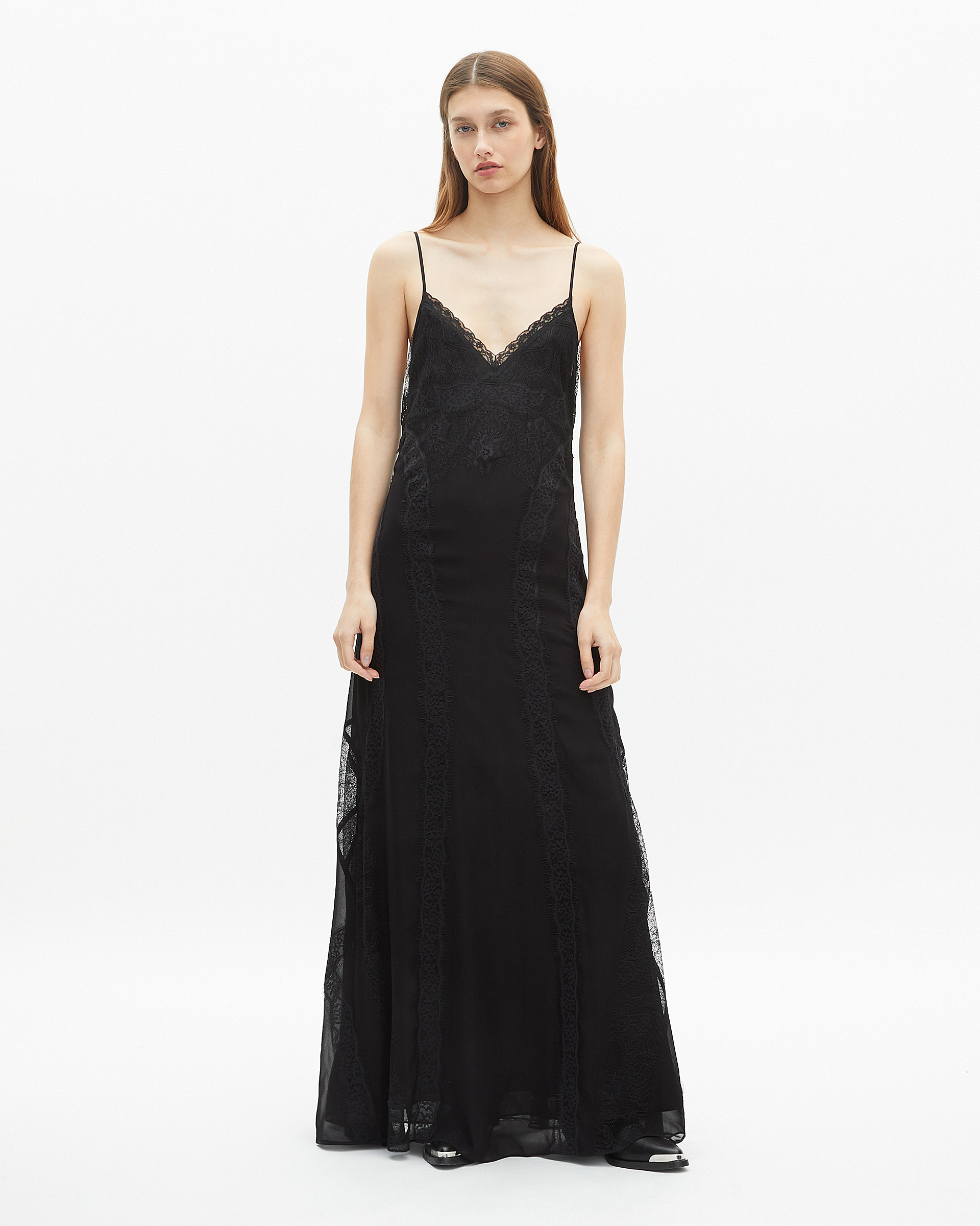 Long dress with black lace