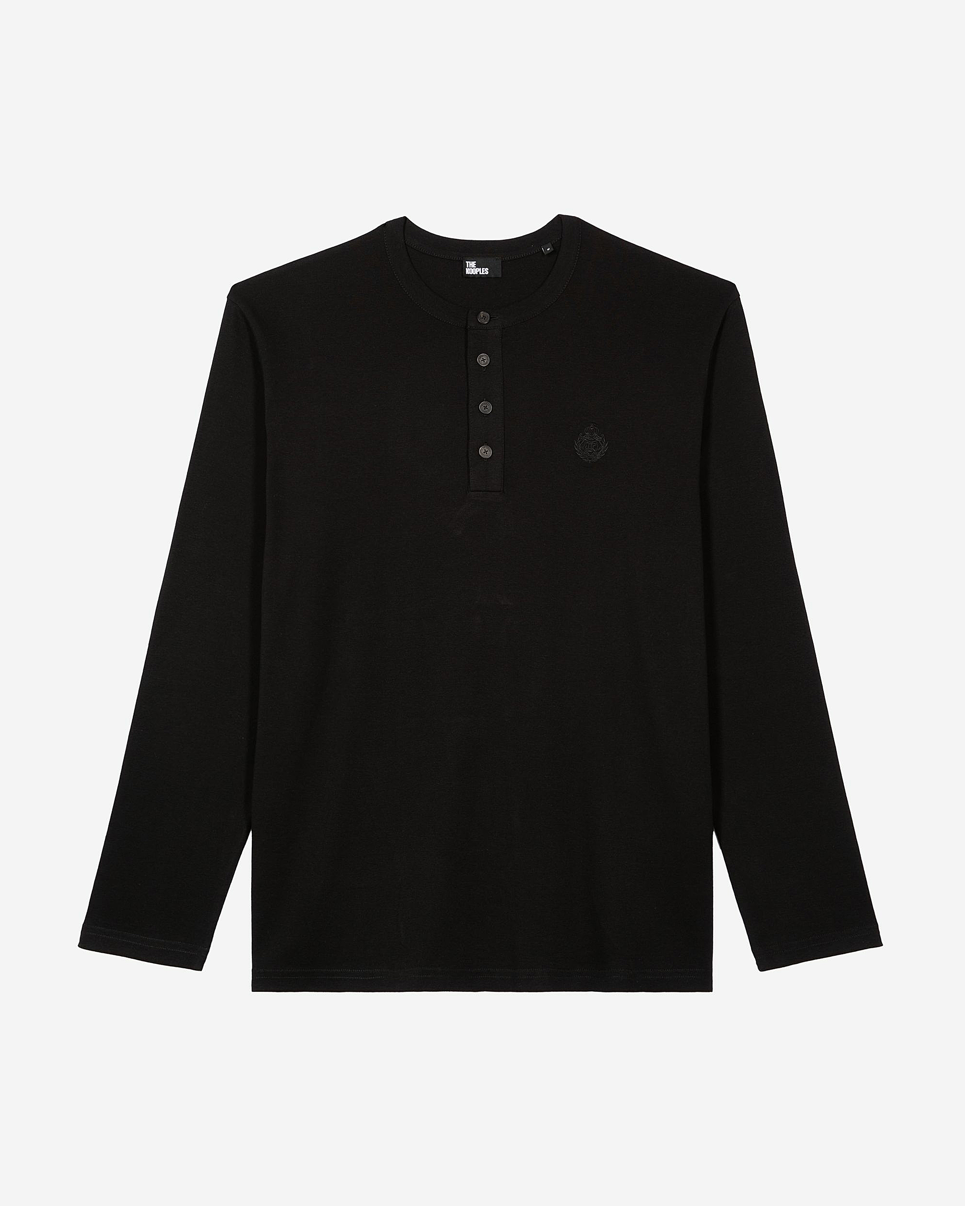 Long-sleeved T-shirt with black crest