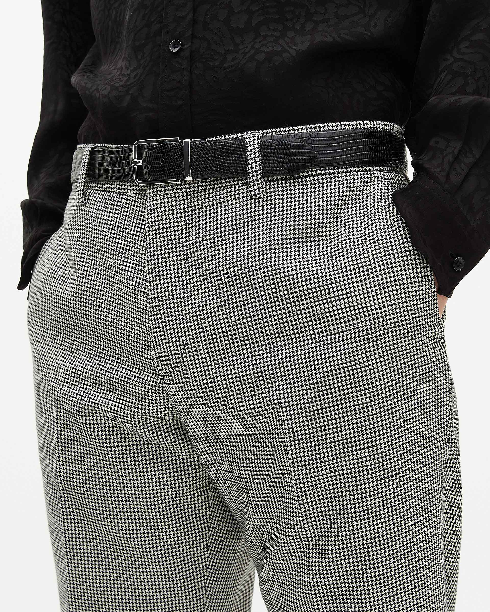 Reversible black leather belt