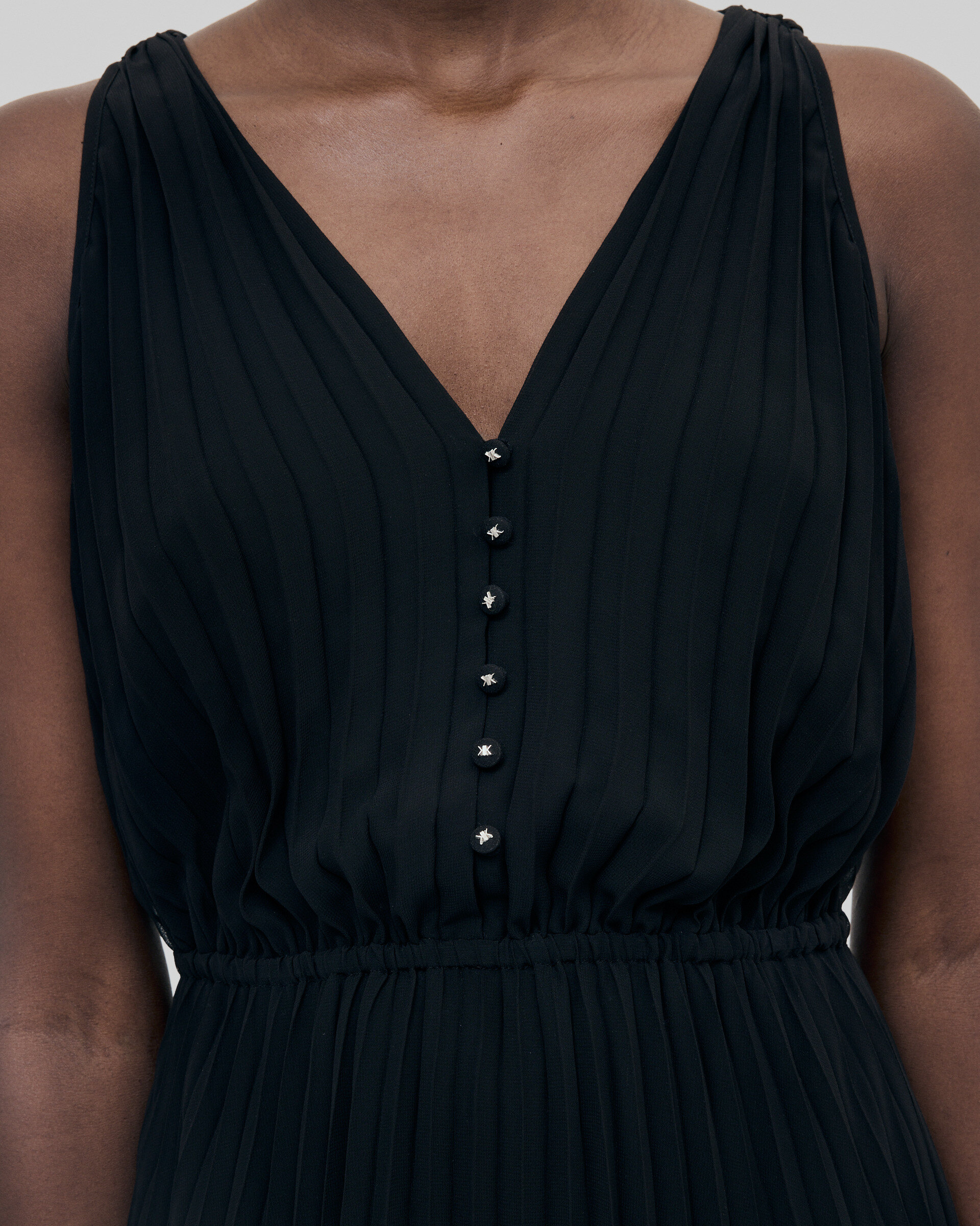 Black pleated long dress