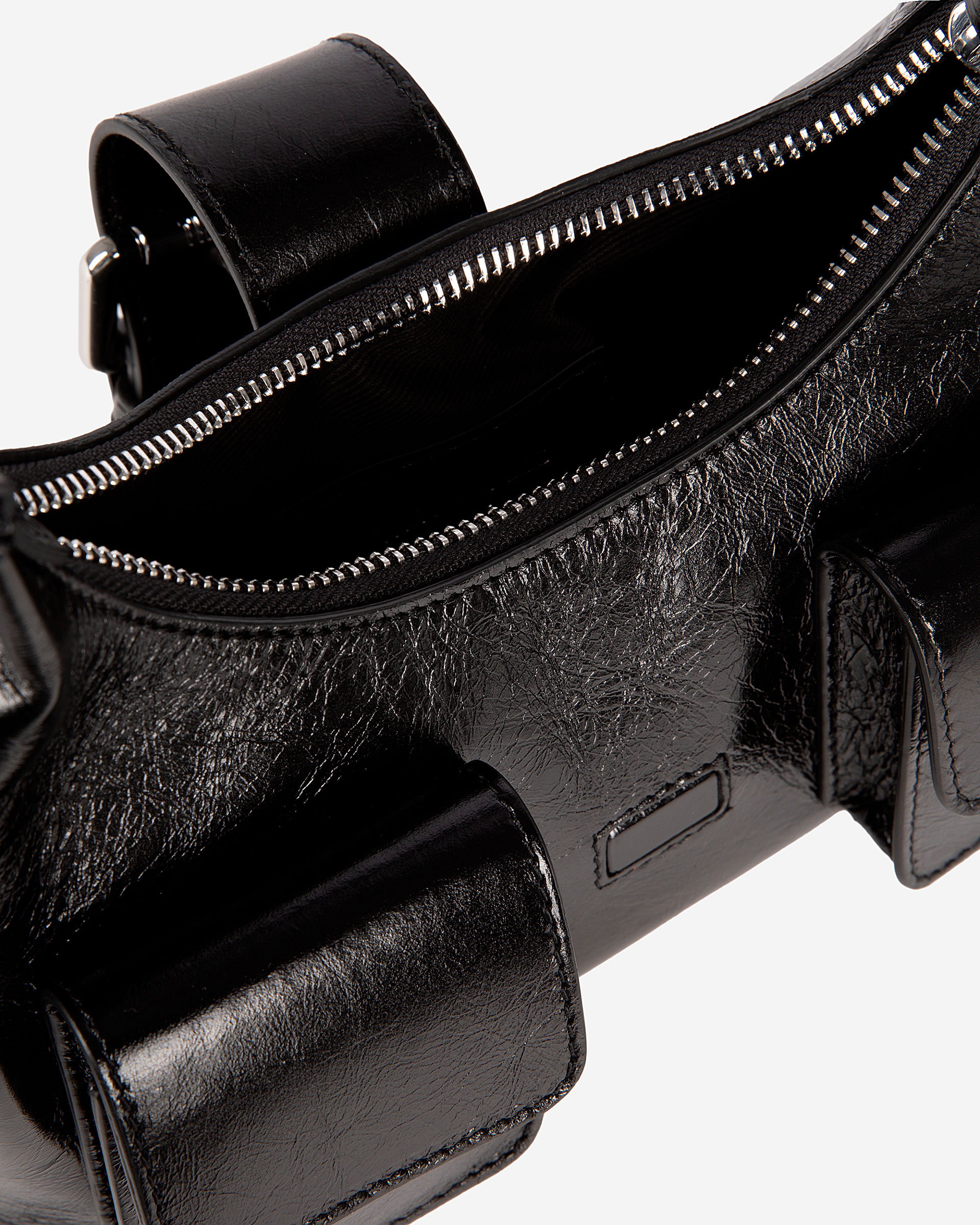 Amelia small bag in black cracked leather