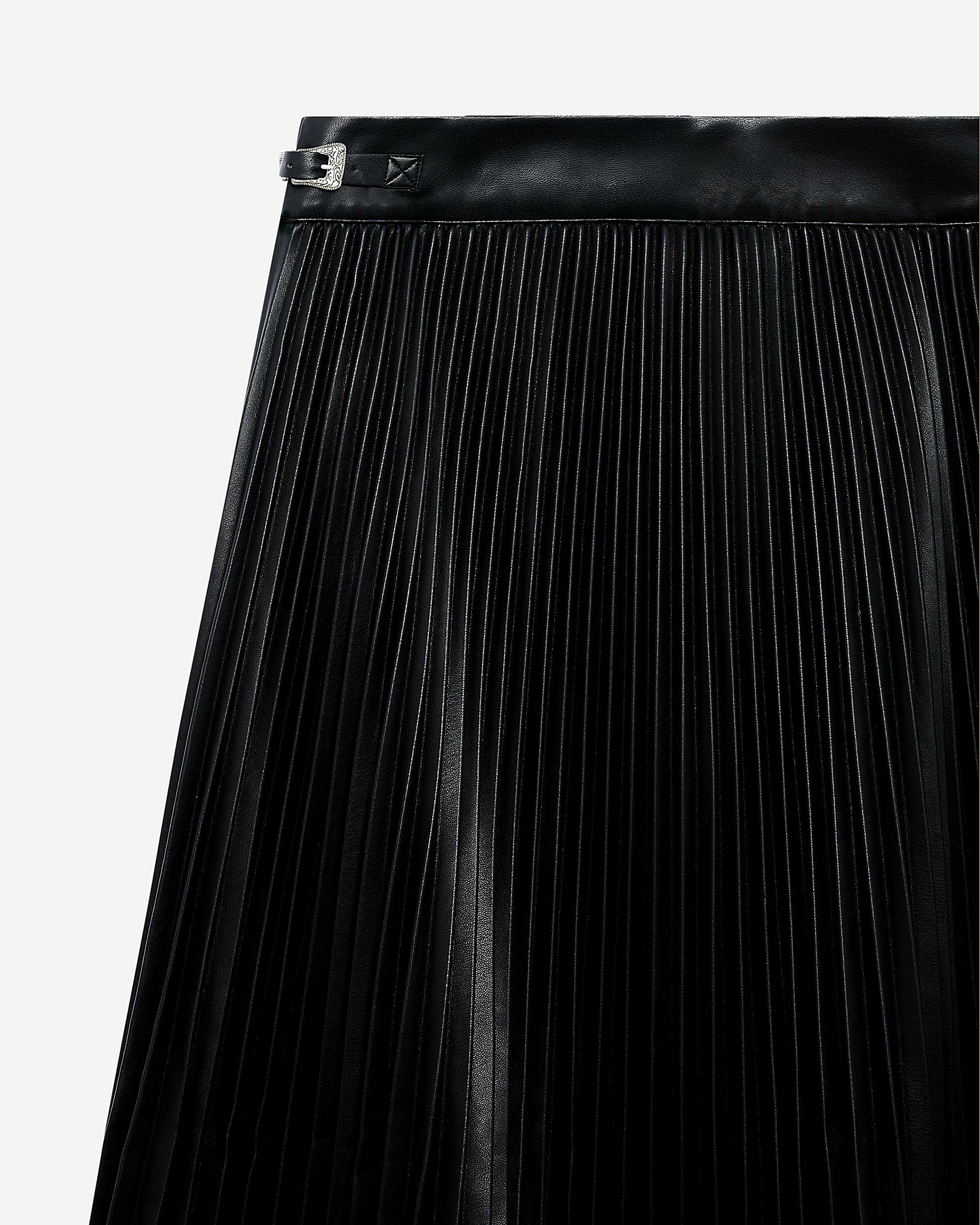 Black leather-effect pleated long skirt