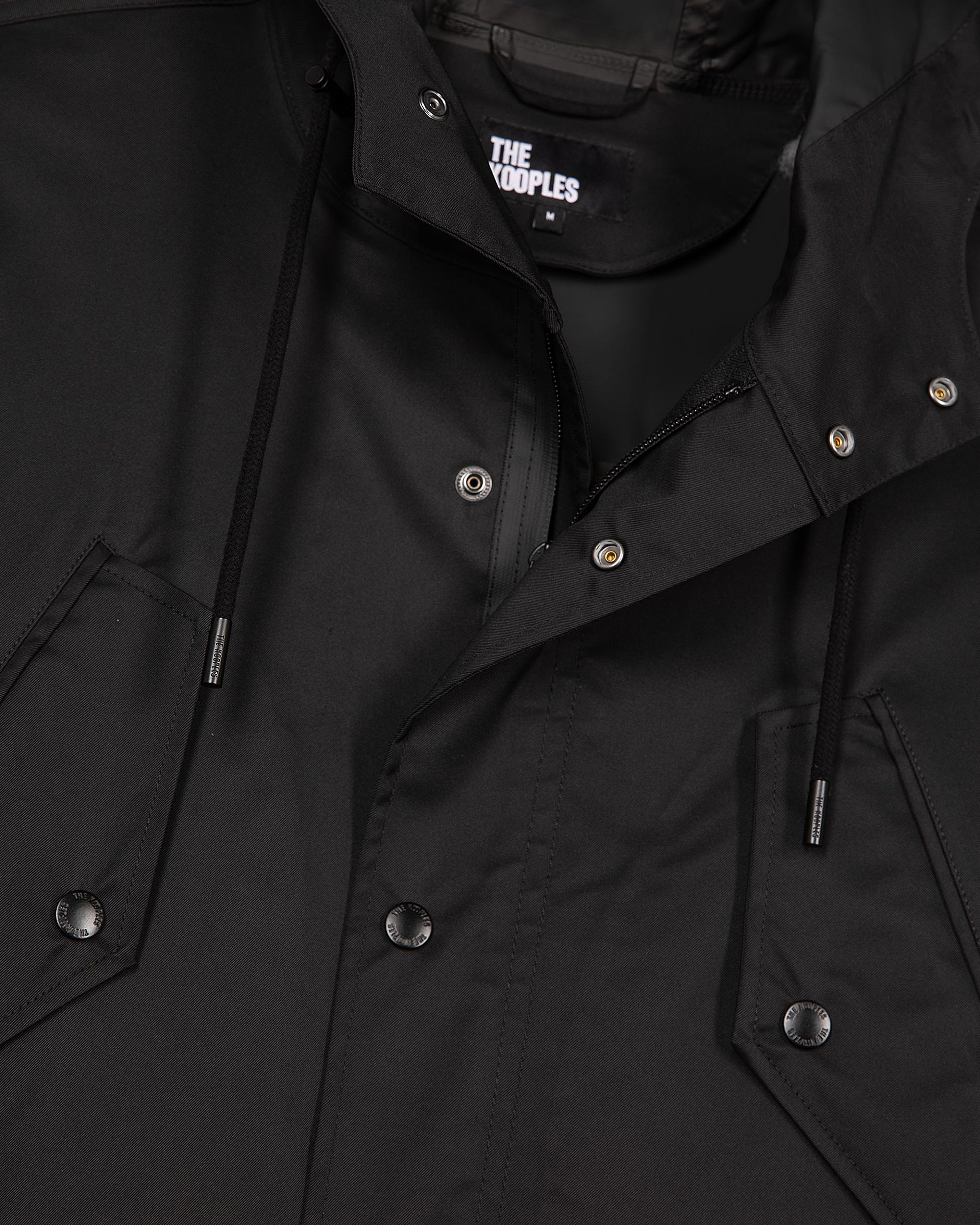 Water-repellent parka with black hood
