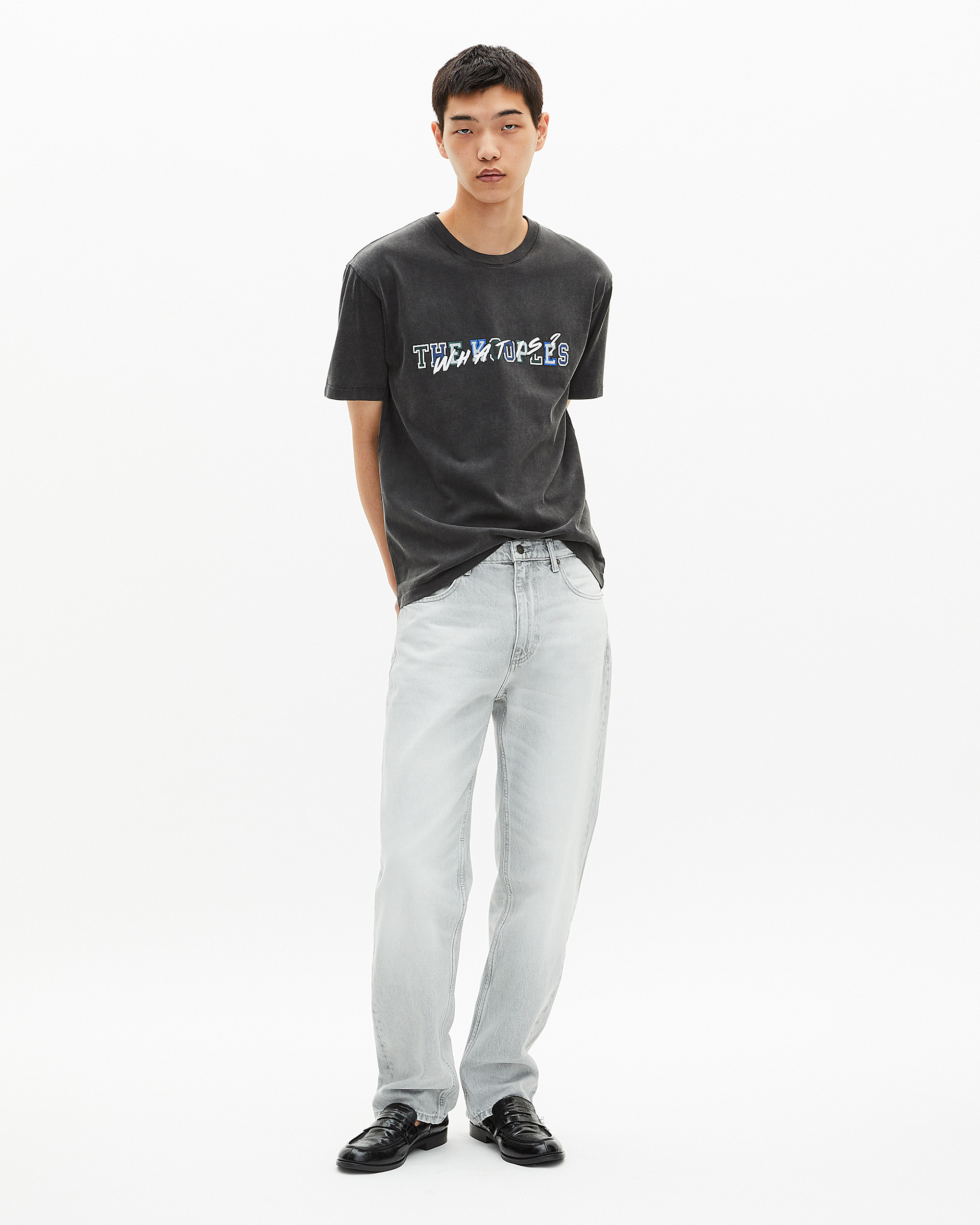 What is black T-shirt