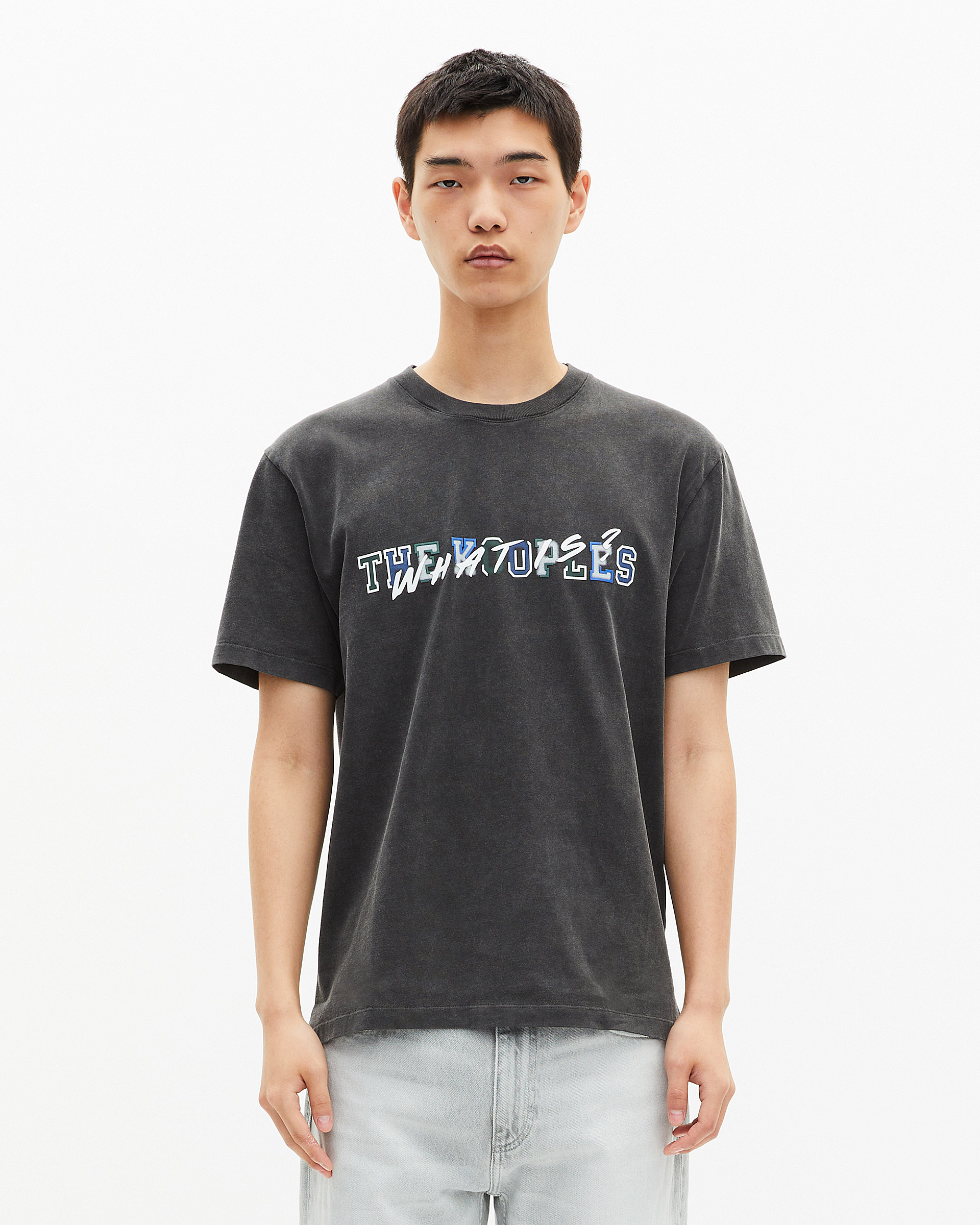 What is black T-shirt