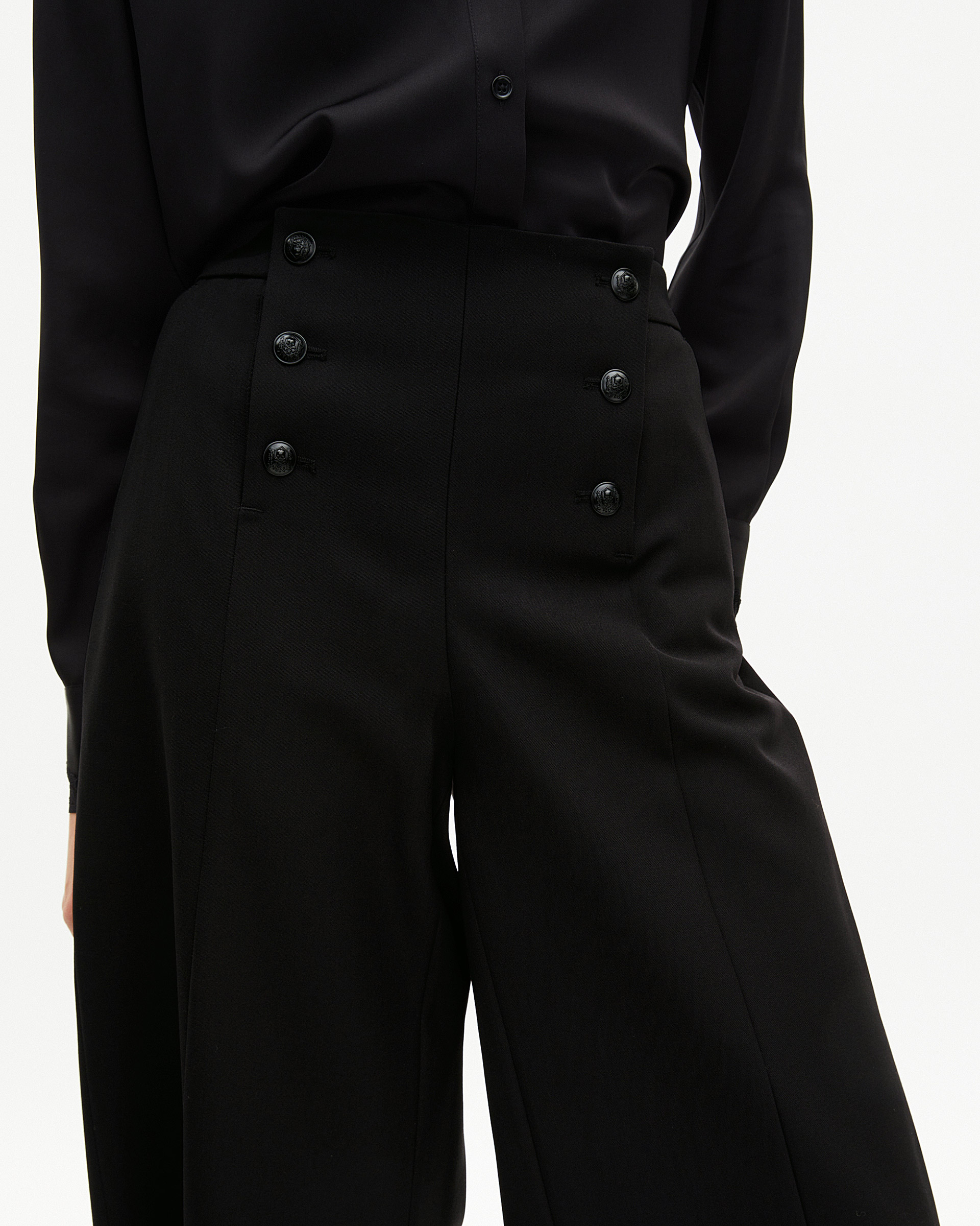 Wide-leg pants with black bridge