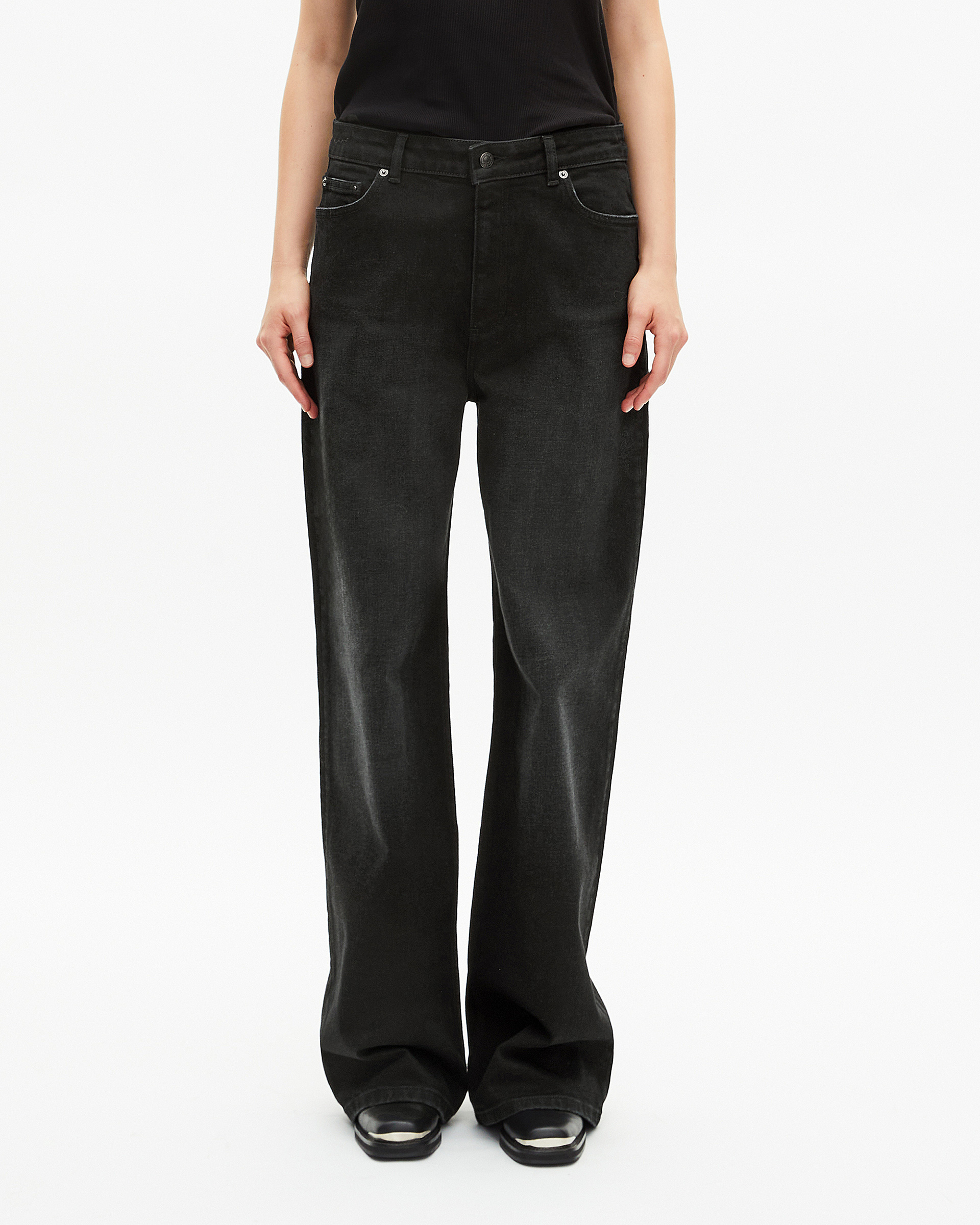 Black wide-leg jeans