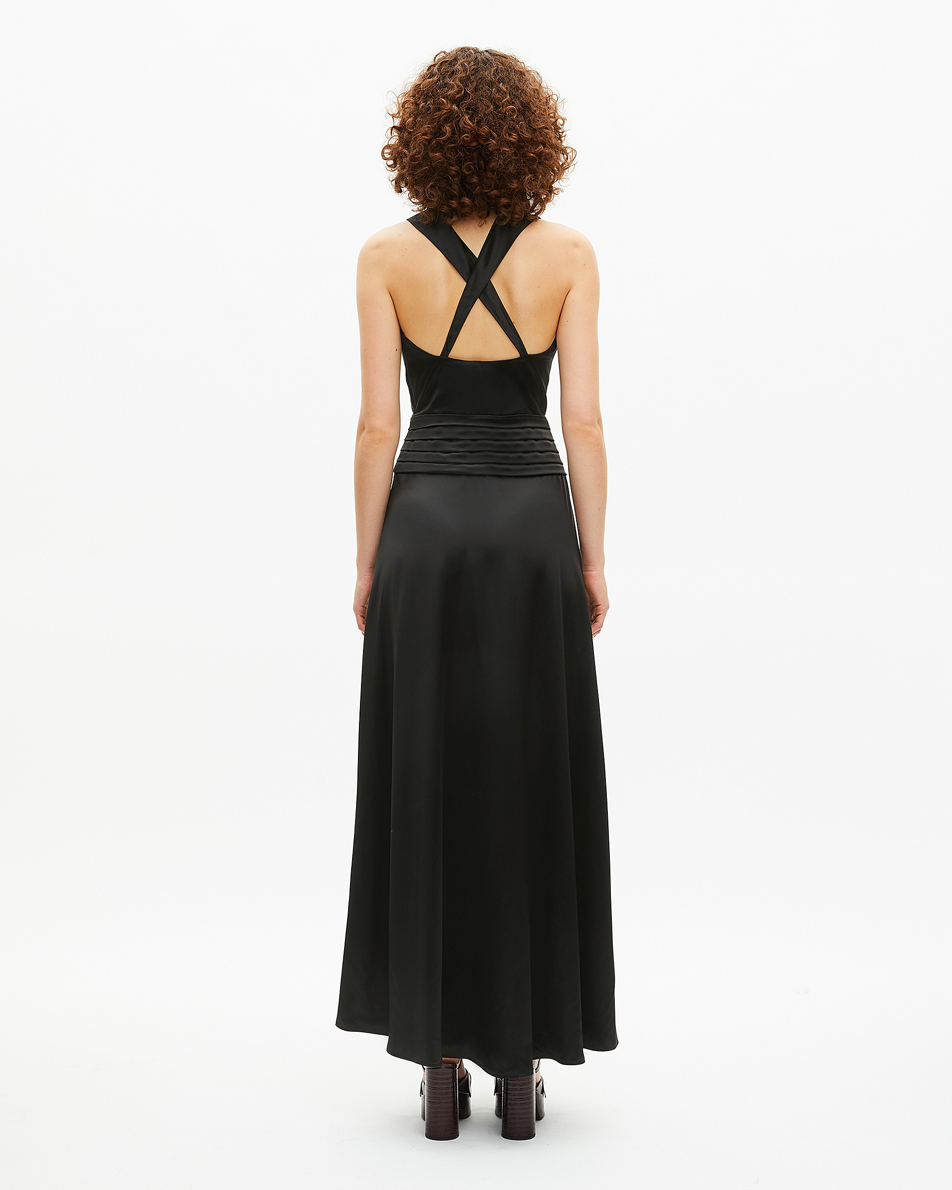 Black sleeveless maxi dress
