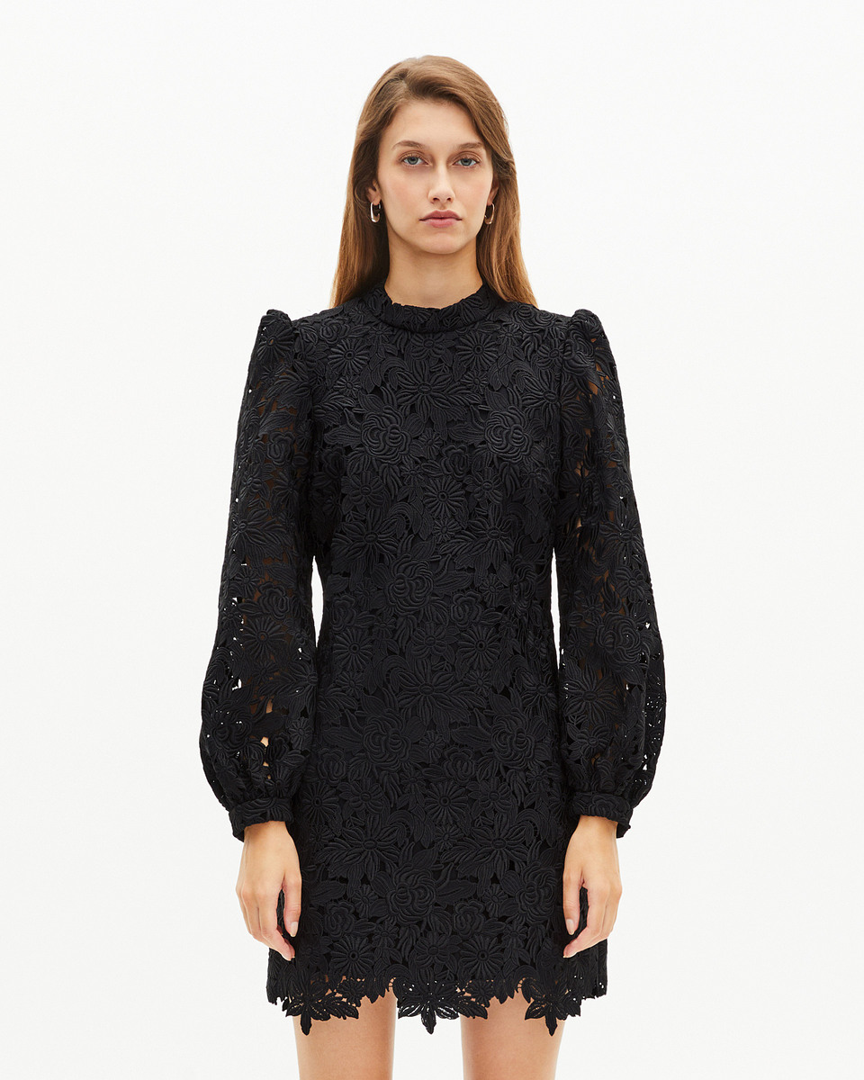 Short dress in black floral lace