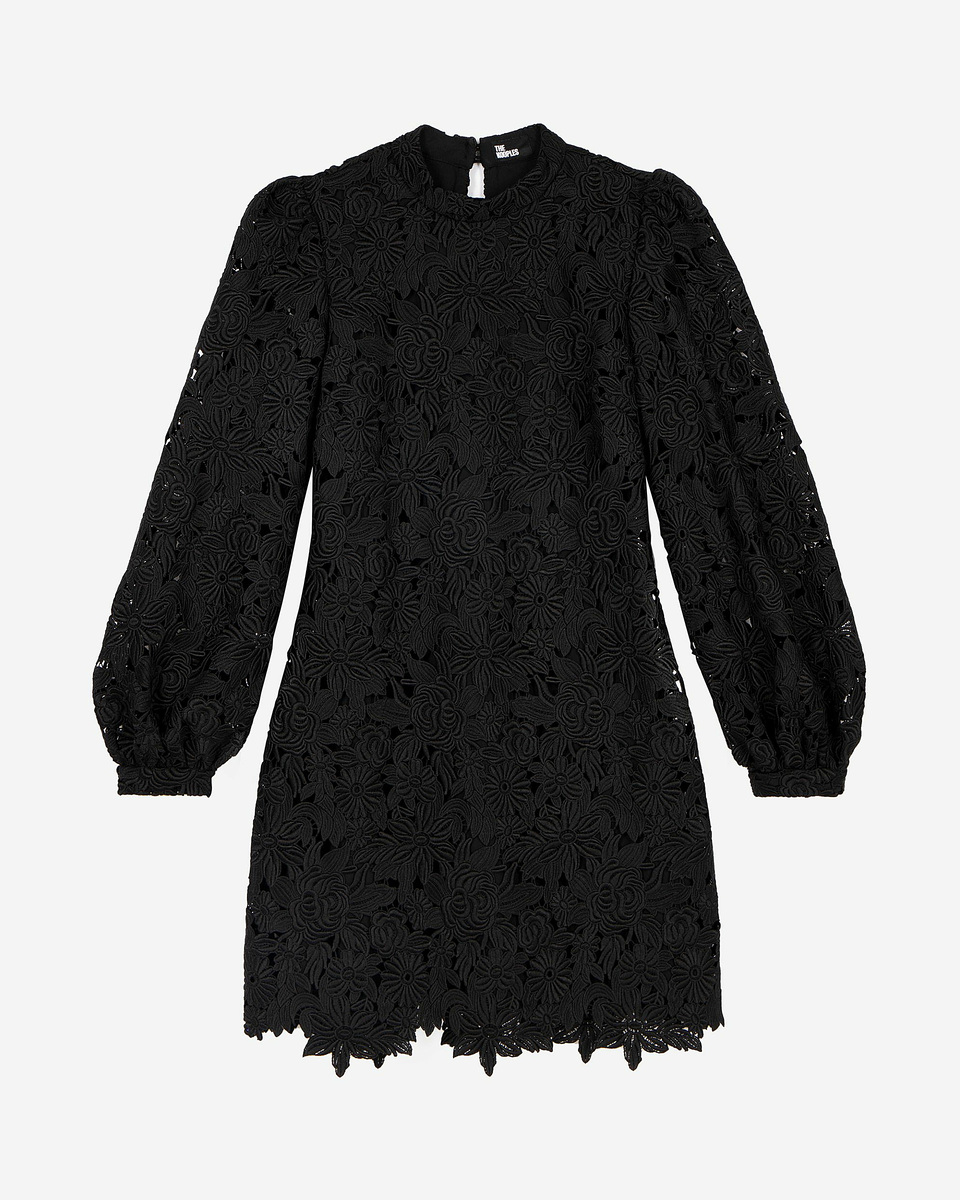 Short dress in black floral lace