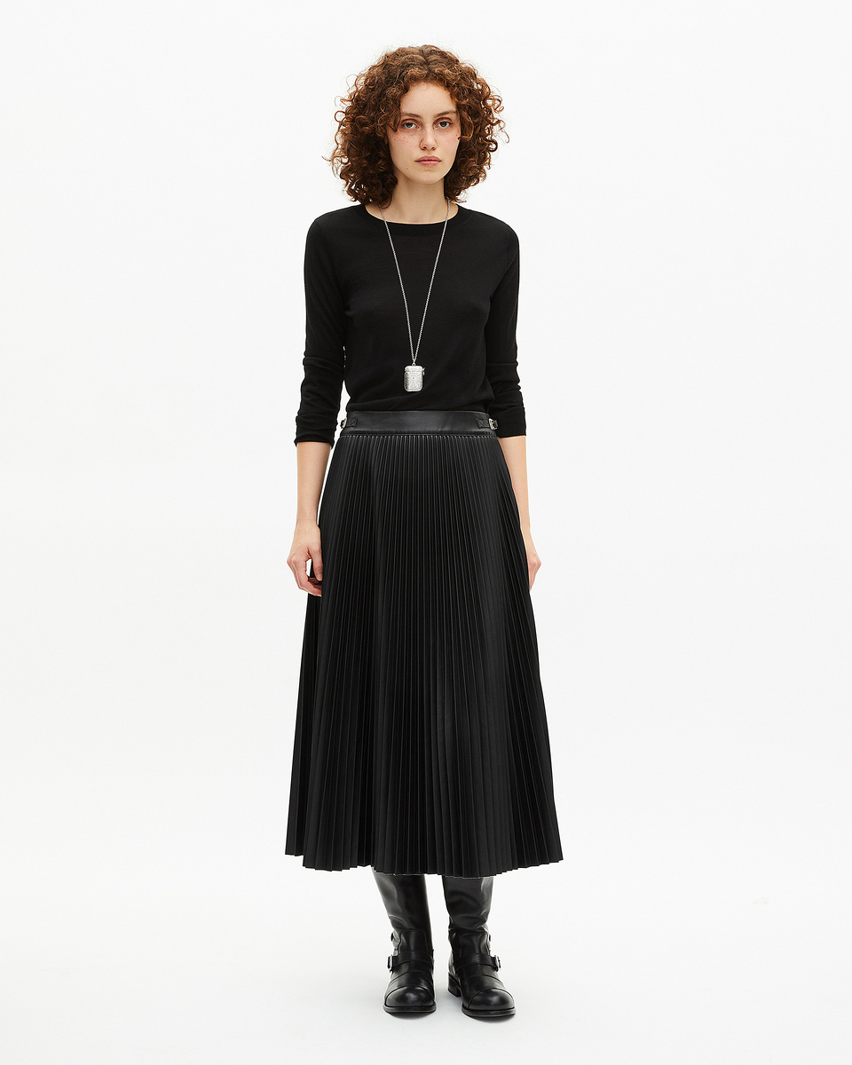 Black leather-effect pleated long skirt